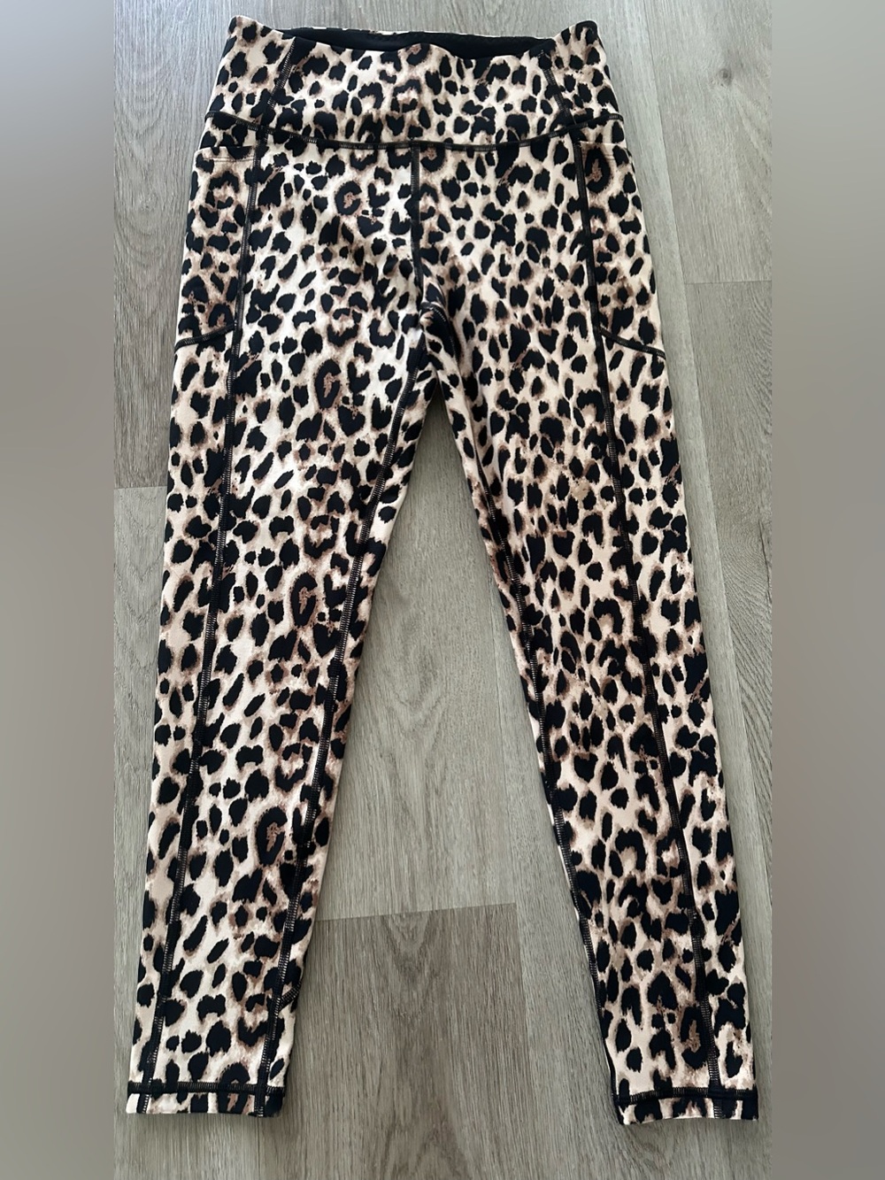 Women’s 3 Victoria’s Secret Leggings Size 8 Medium Leopard Print/Solid Burgundy - Picture 7 of 14
